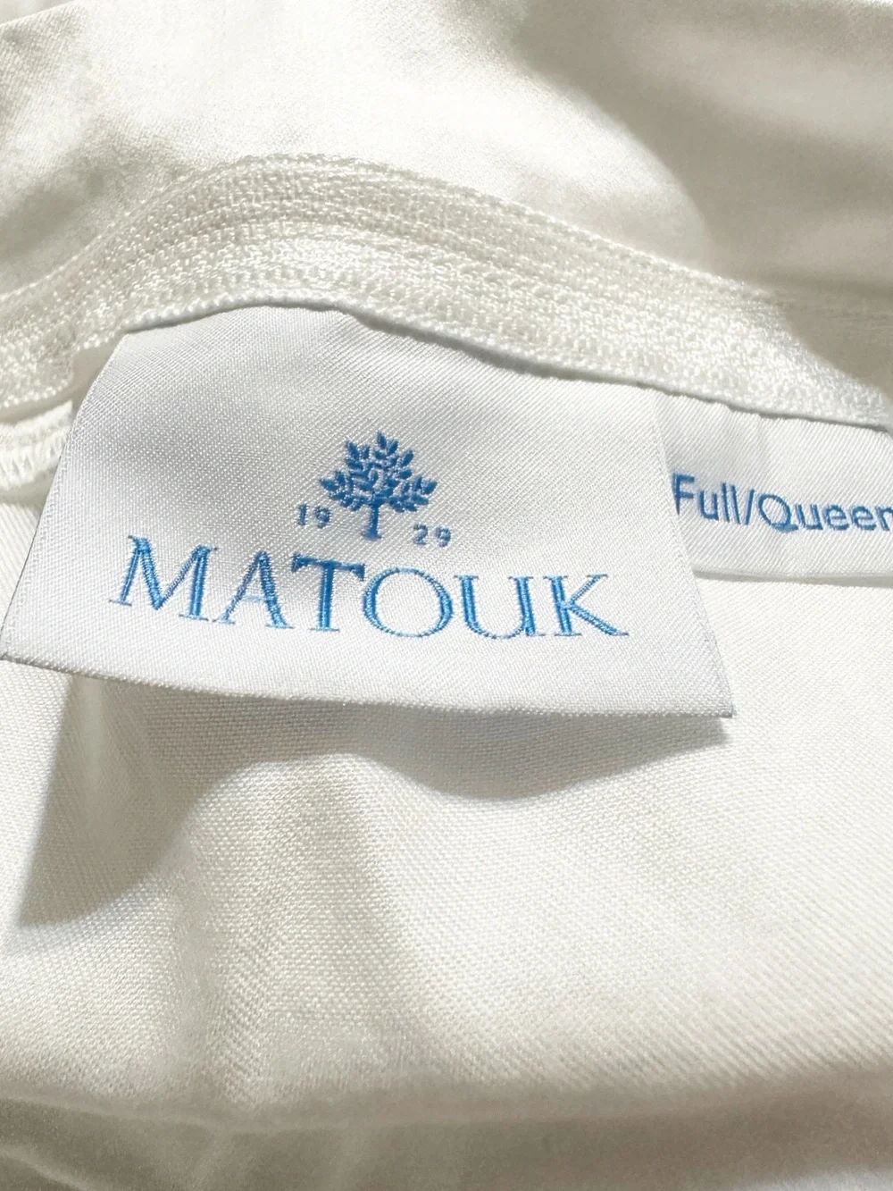 Matouk’s Lowell Coverlet Duvet Cover  Fall/Queen